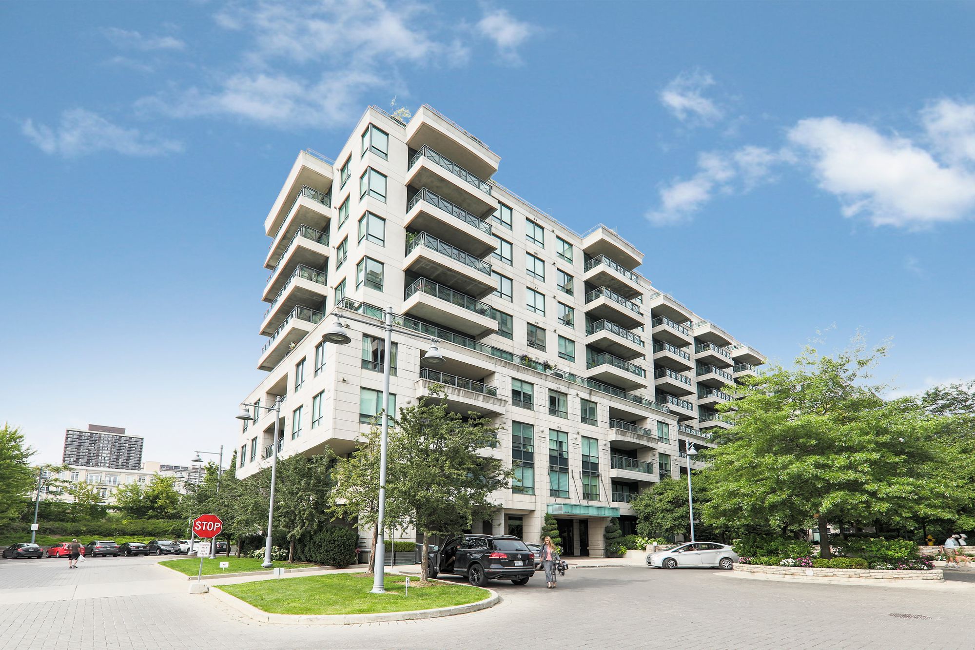 7 - Thornwood One at 313 Palmerston Avenue - Luxury Condos in Toronto Rank Number7