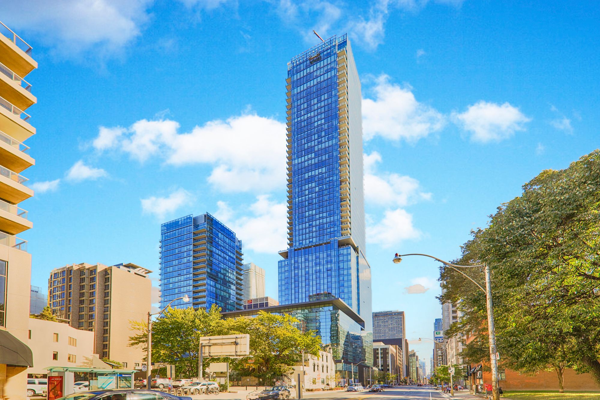 50 Yorkville Ave, unit 4803 for sale in Yorkville - image #1